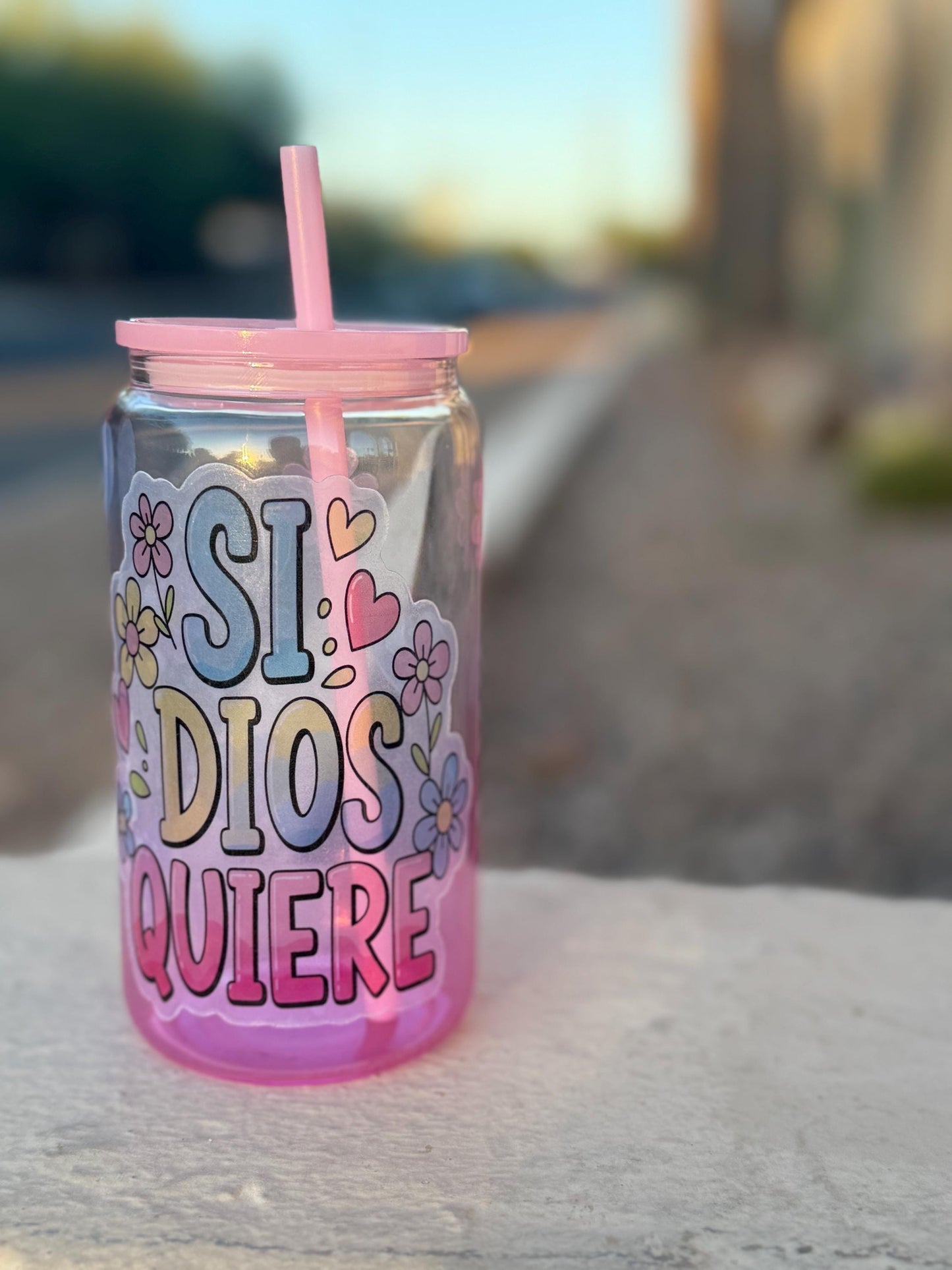 Si Dios Quiere Vaso de Vidrio, Cute Iced Coffee Cup, Glass Cup Gift, 16 Oz Tumbler with Lid & Straw, Vaso para Horchata o Cafecito Frio