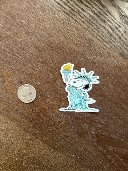 Snoopy Statue of Liberty Sticker | Peanuts USA Patriotic Decal | American Icon Art | New York City Vinyl | Freedom Dog Lover Gift |